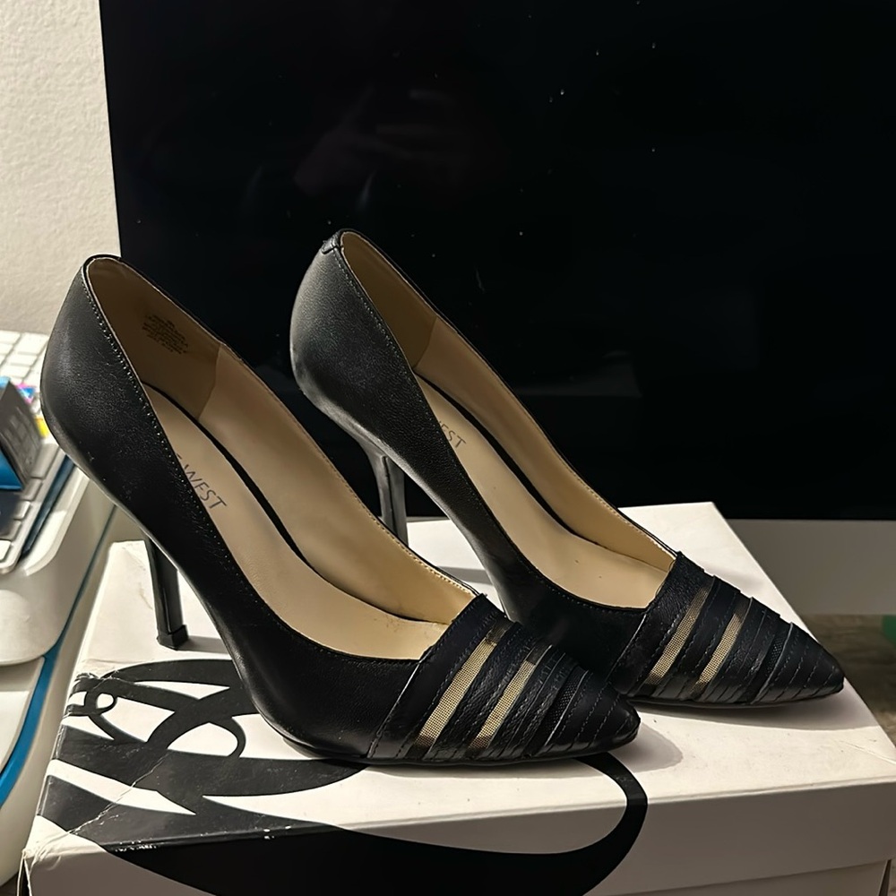 Nine West Women’s sheer pointy toe heels